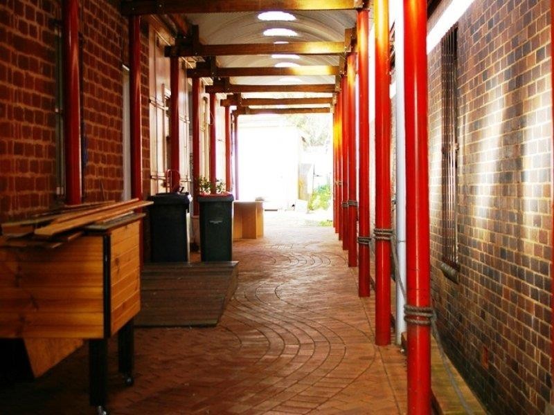 80 Bridge St, Uralla NSW 2358