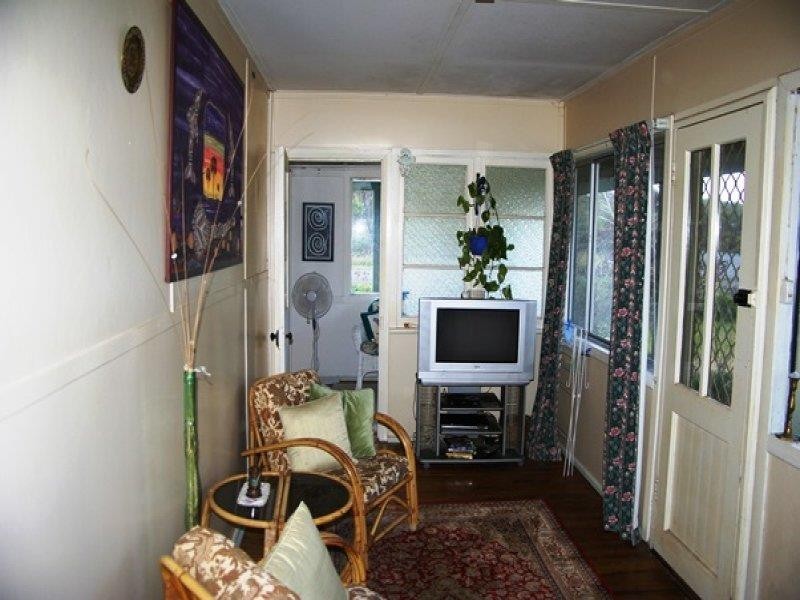 13 Rifle Range Road, Uralla NSW 2358