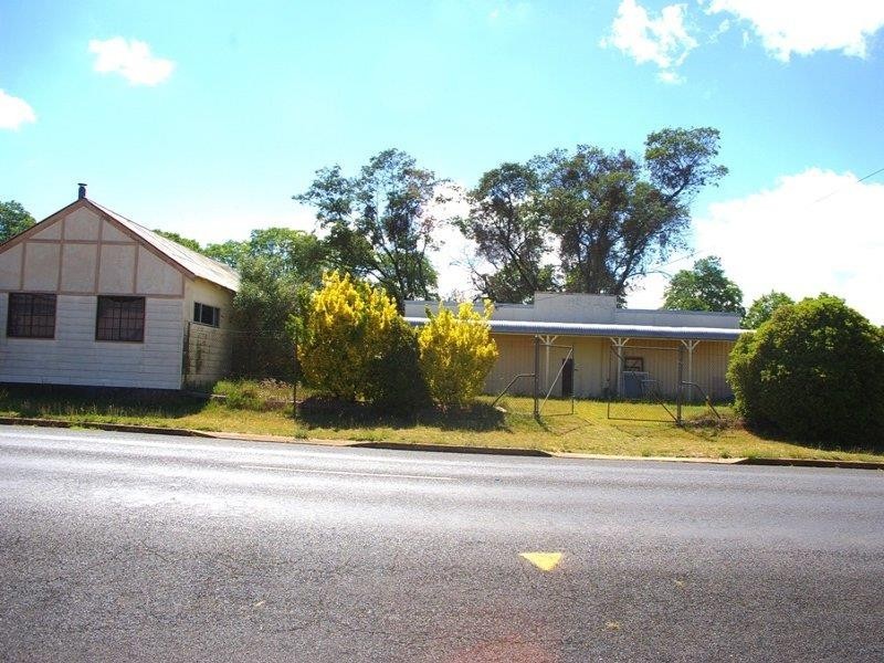 169 Bradley Street, Guyra NSW 2365