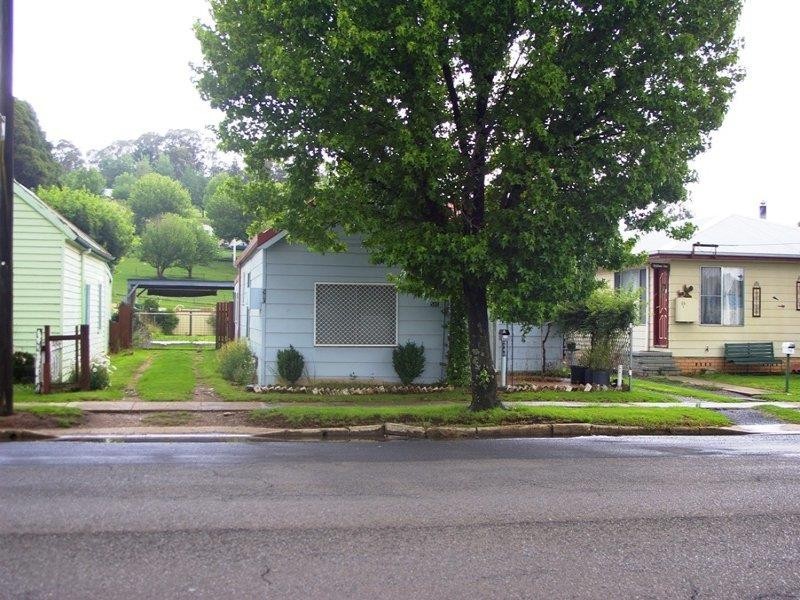 58E Fitzroy St, Walcha NSW 2354