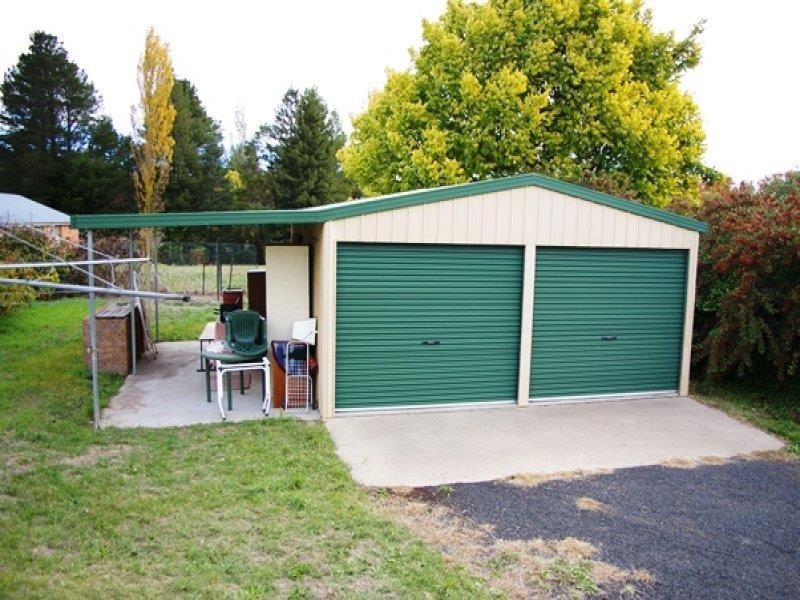 44 Hill St, Uralla NSW 2358