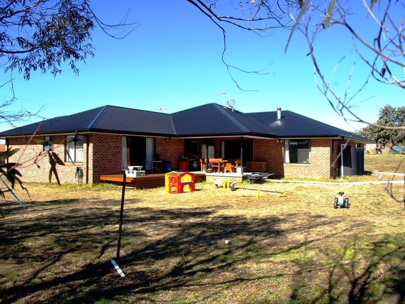 18 Faulkner Street, Uralla NSW 2358