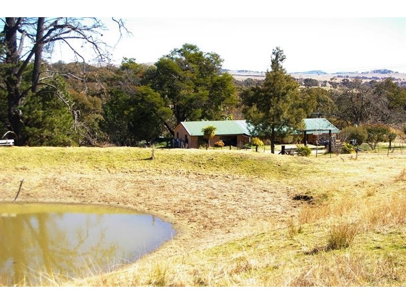 105 Everton Vale Road Road, Rocky River NSW 2358