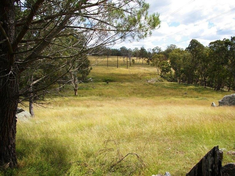 105 Everton Vale Road Road, Rocky River NSW 2358