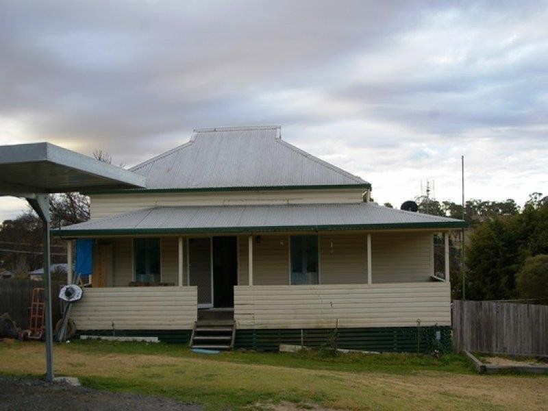 172W Evans St, Walcha NSW 2354
