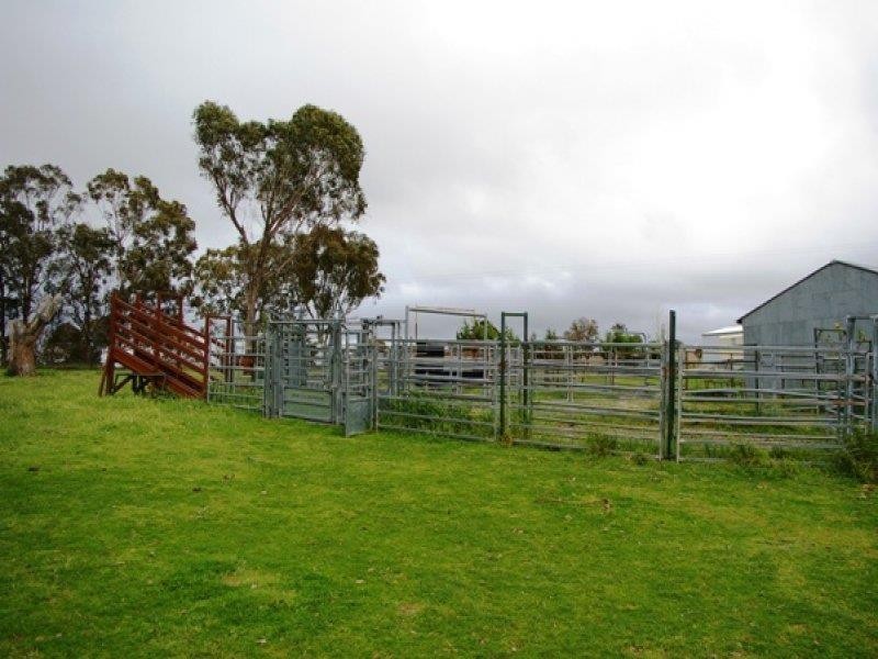 6362 New England Hwy, Uralla NSW 2358