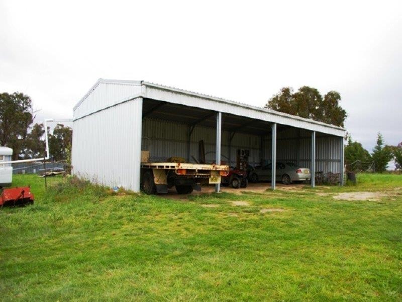 6362 New England Hwy, Uralla NSW 2358