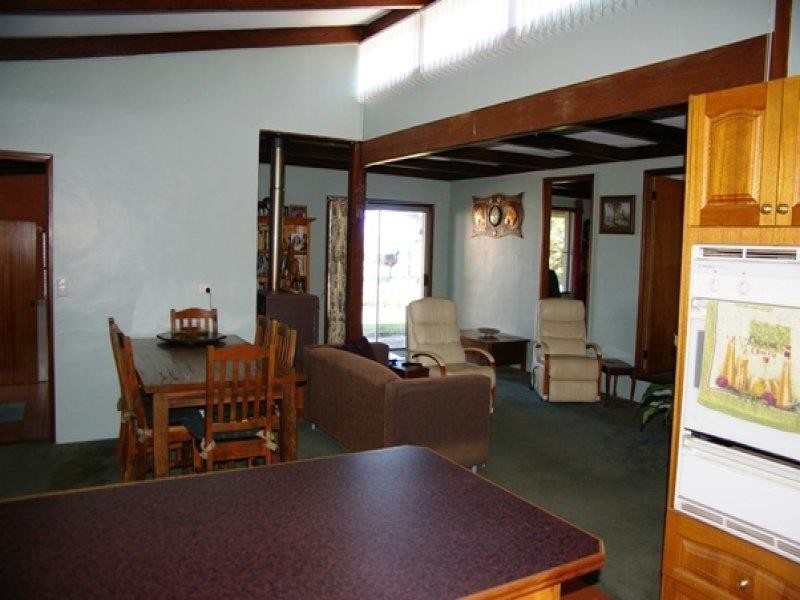 340 Heathersleigh Rd, Kellys Plains NSW 2350