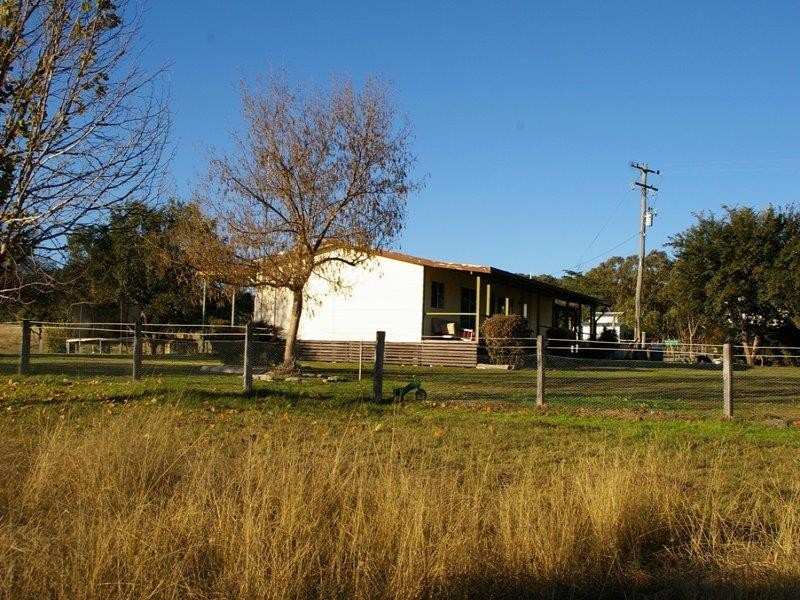 38 Green Valley Rd, Bendemeer NSW 2355