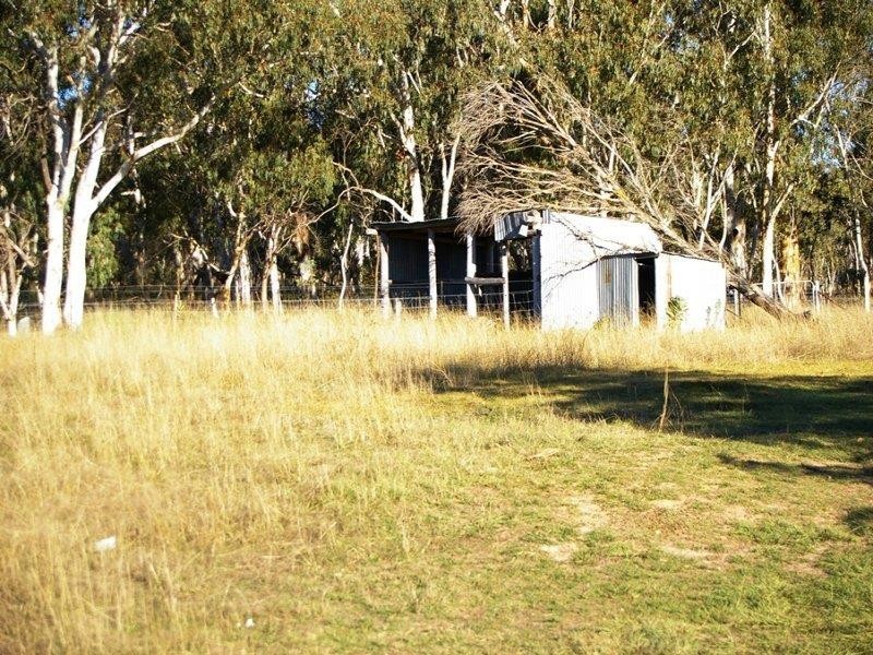 38 Green Valley Rd, Bendemeer NSW 2355