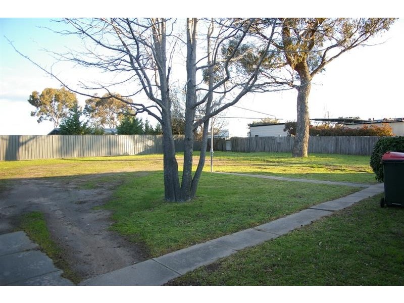 28 Fitzroy St, Uralla NSW 2358