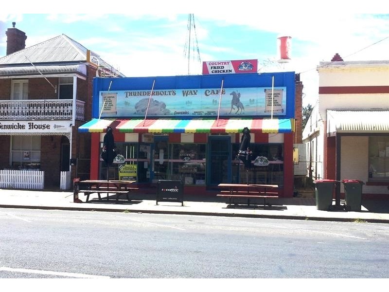 25E Fitzroy St, Walcha NSW 2354