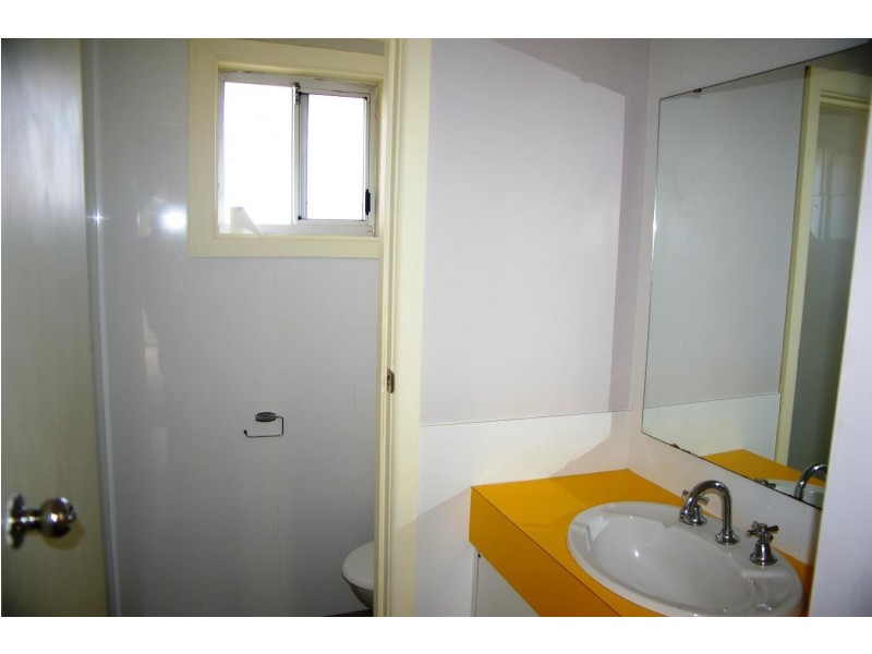 60 East Street, Uralla NSW 2358