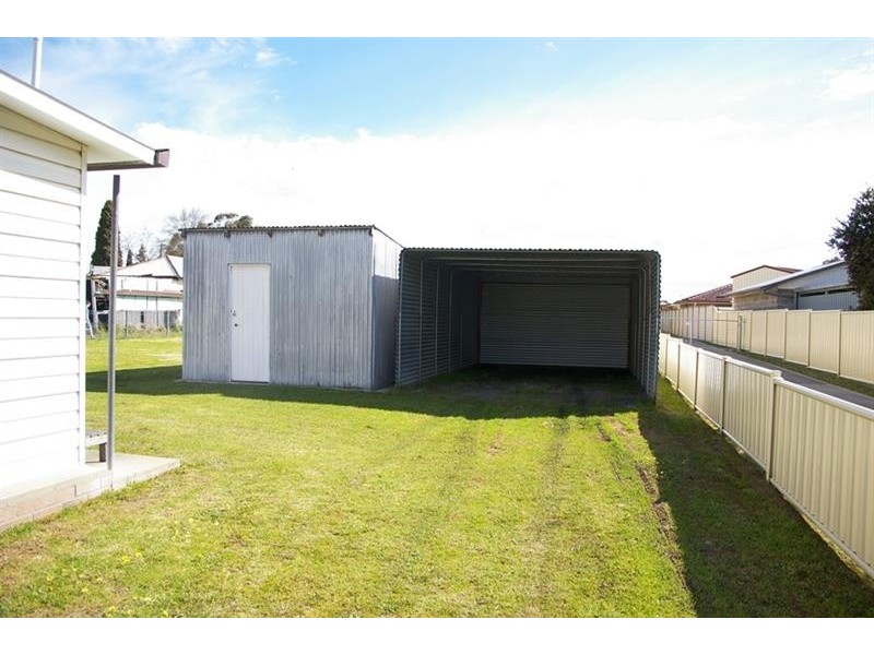 2 Dumaresq St, Uralla NSW 2358