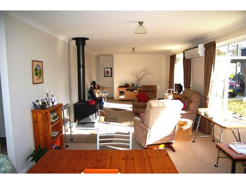 2 Mckenzie St, Uralla NSW 2358