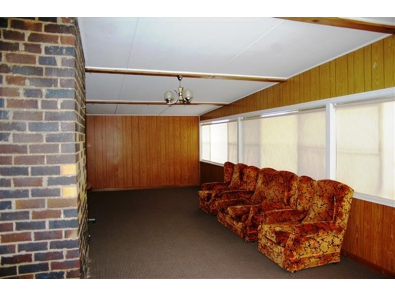 135 Bridge St, Uralla NSW 2358