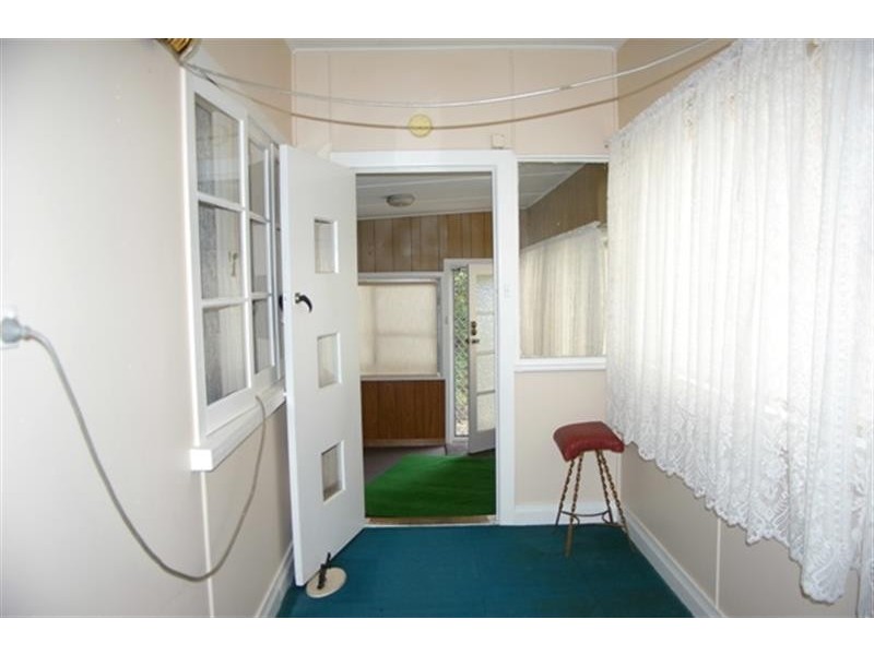 135 Bridge St, Uralla NSW 2358