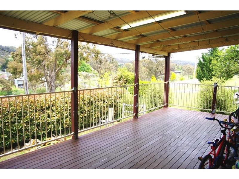 108W Apsley St, Walcha NSW 2354