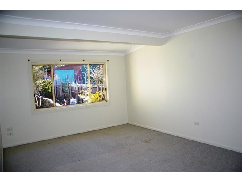 17N South St, Walcha NSW 2354