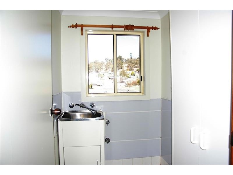 17N South St, Walcha NSW 2354