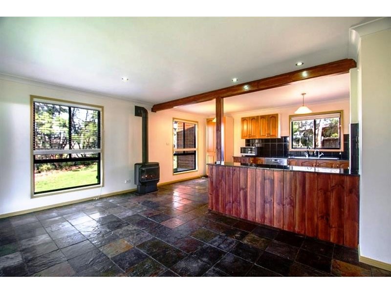 23 Rowan Ave, Uralla NSW 2358