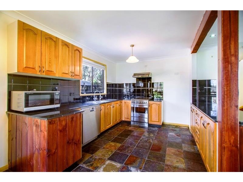 23 Rowan Ave, Uralla NSW 2358