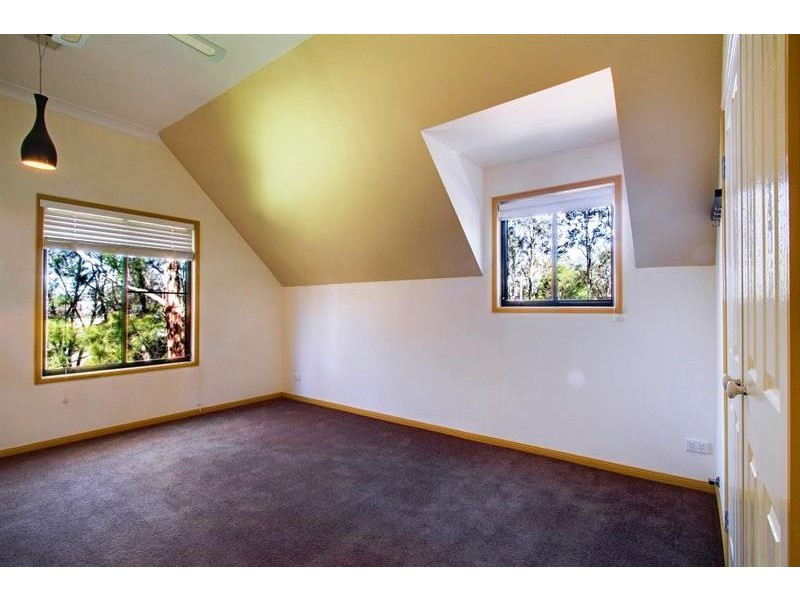 23 Rowan Ave, Uralla NSW 2358