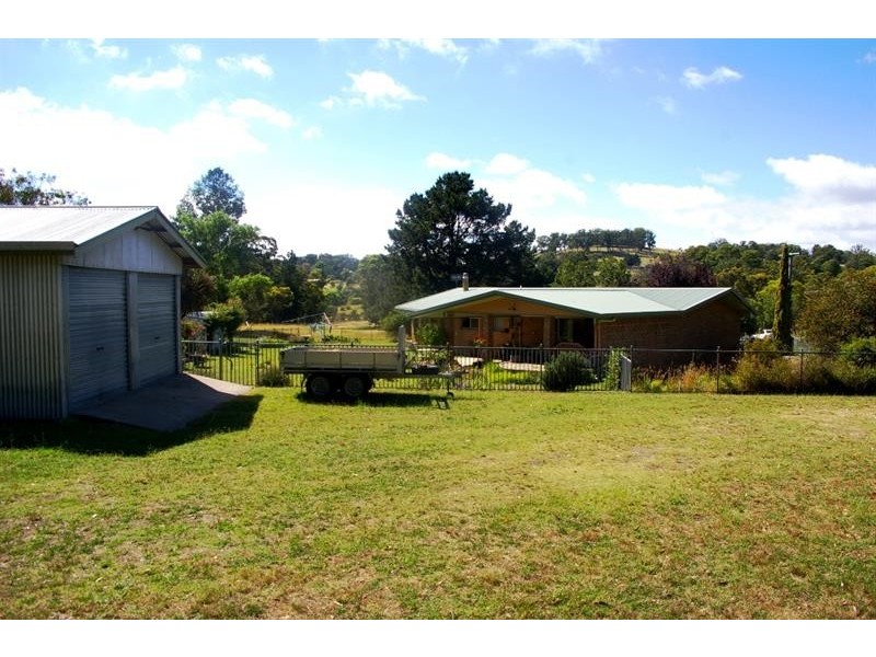 418 Thunderbolts Way, Uralla NSW 2358