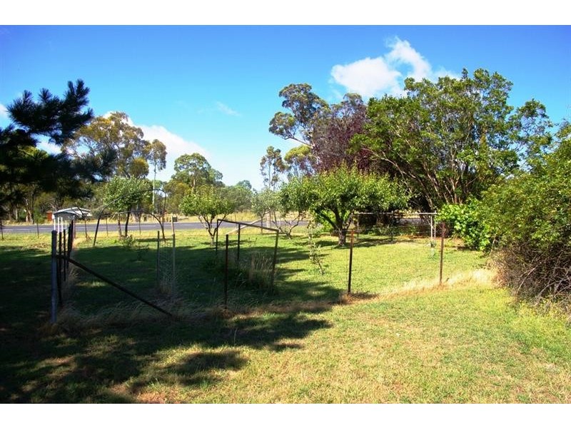 418 Thunderbolts Way, Uralla NSW 2358