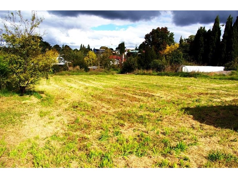 29a Queen St, Uralla NSW 2358