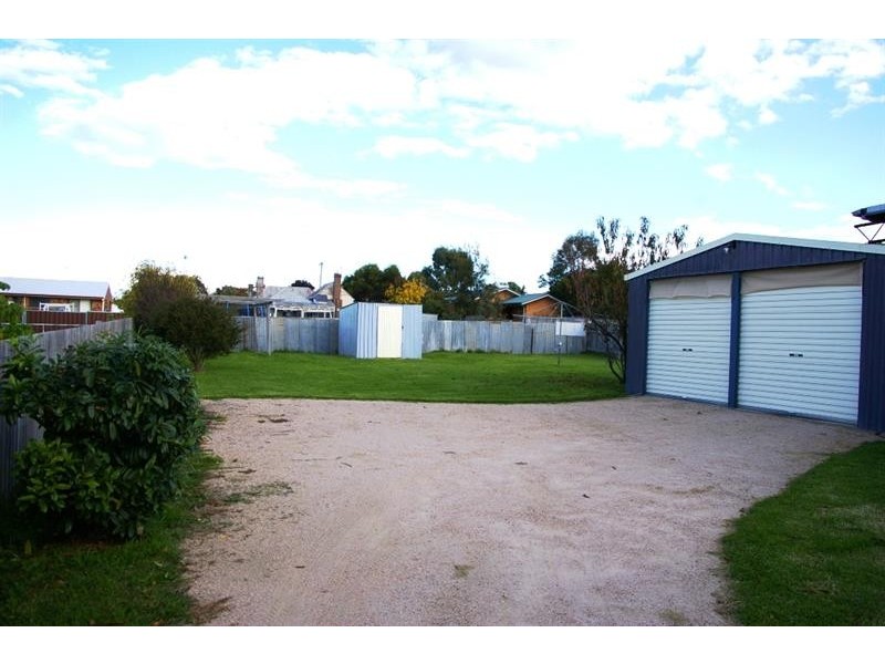 13 McMahon St, Uralla NSW 2358