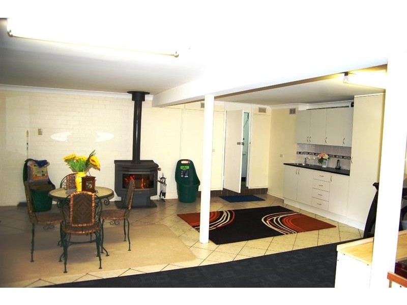 200E Fitzroy St, Walcha NSW 2354
