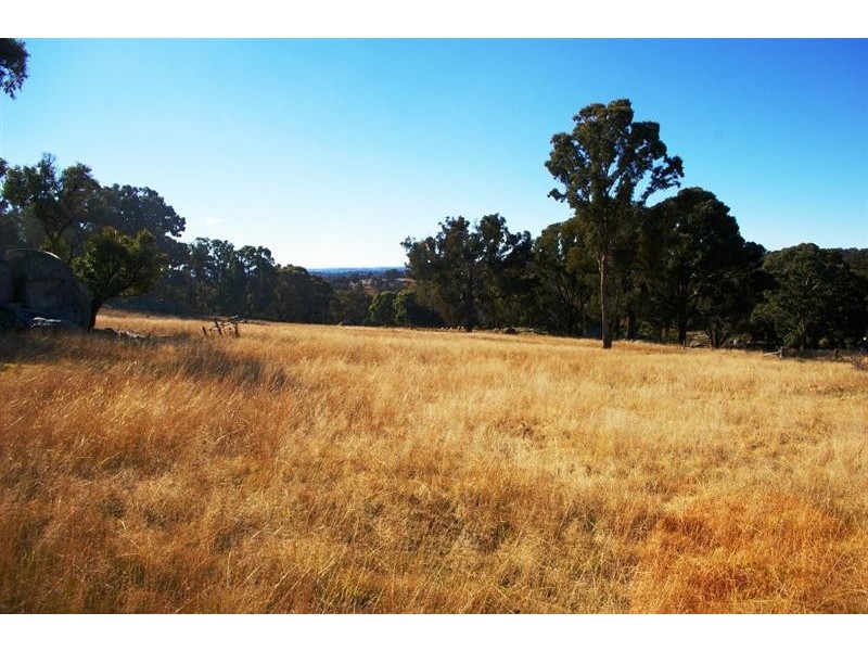 56 Kalinowski Lane, Rocky River NSW 2358
