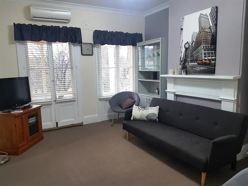 1/105E Hill Street, Walcha NSW 2354