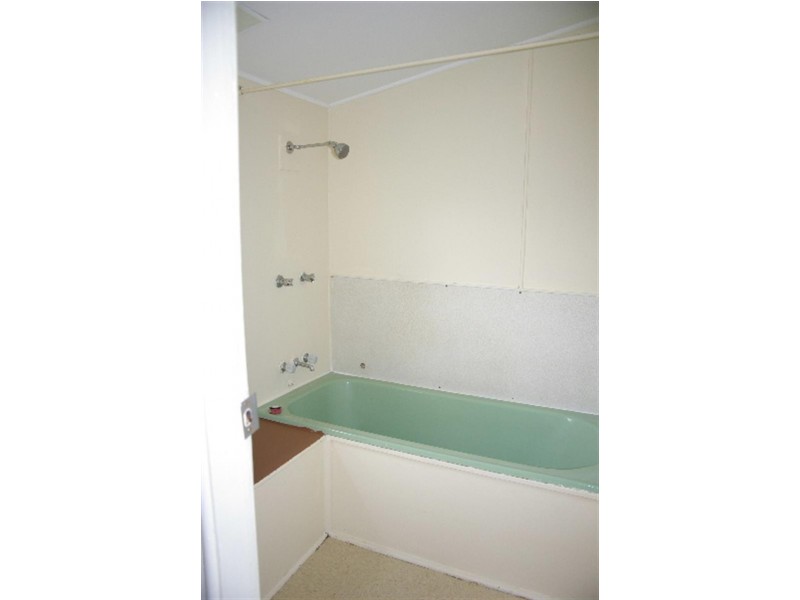 4 Rowan Avenue, Uralla NSW 2358