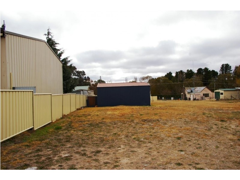 6 Rowan Avenue, Uralla NSW 2358
