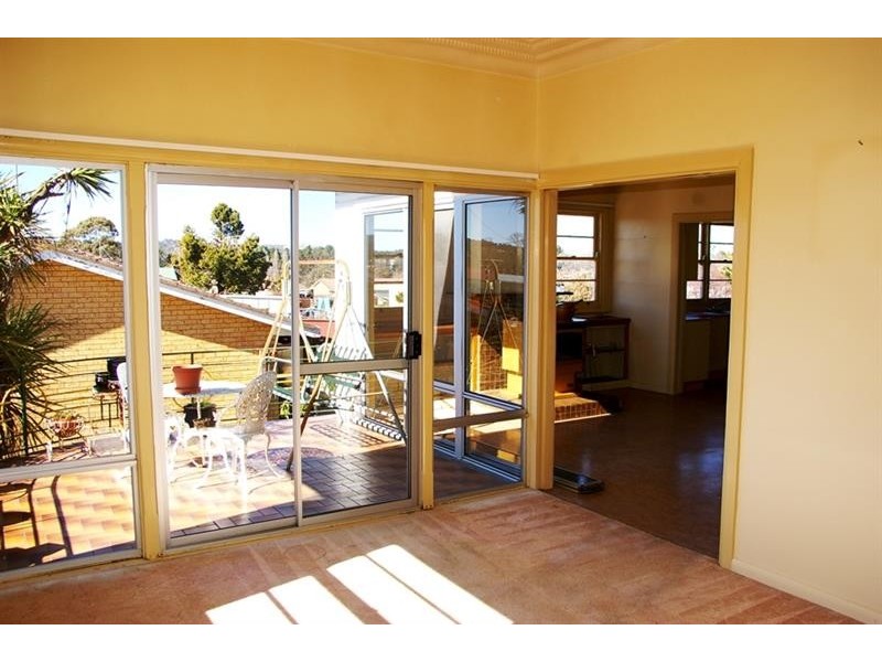 48 East Street, Uralla NSW 2358