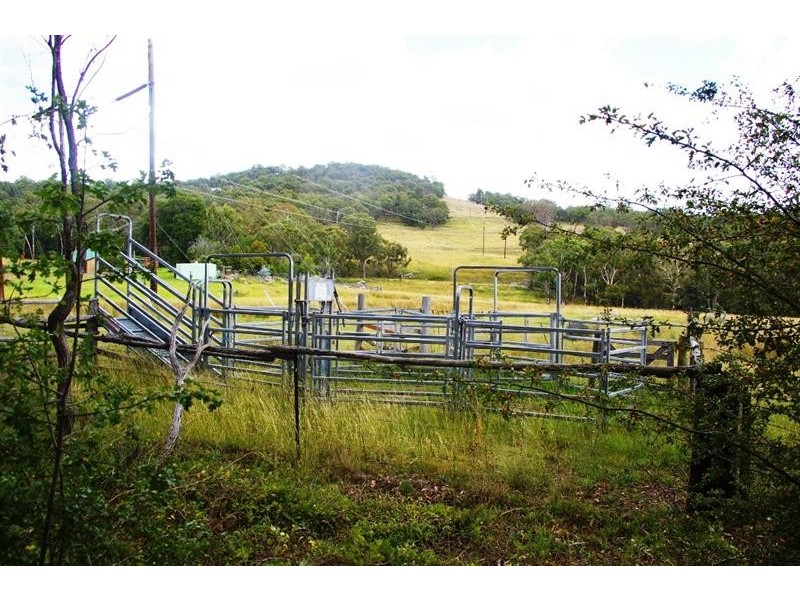 105 Everton Vale Road, Uralla NSW 2358