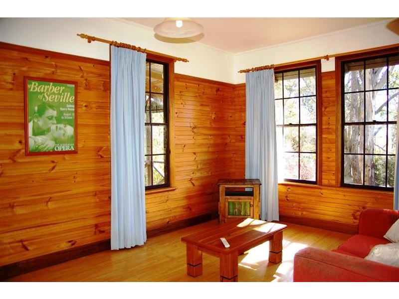 136 Kingstown Rd, Uralla NSW 2358