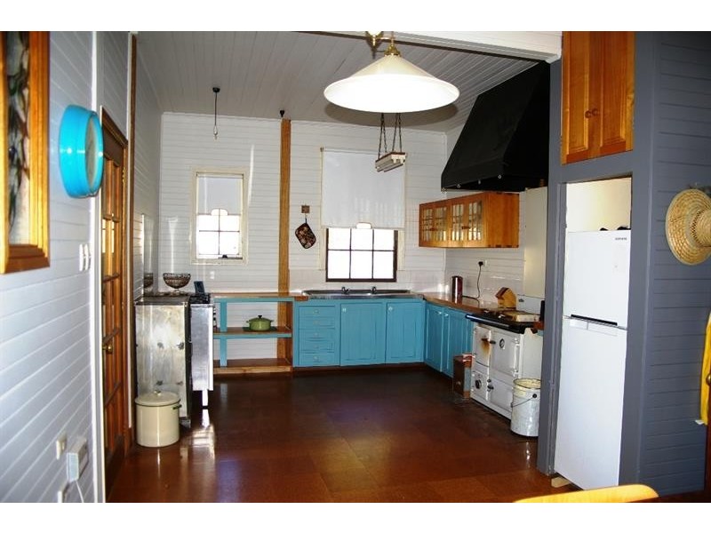 136 Kingstown Rd, Uralla NSW 2358