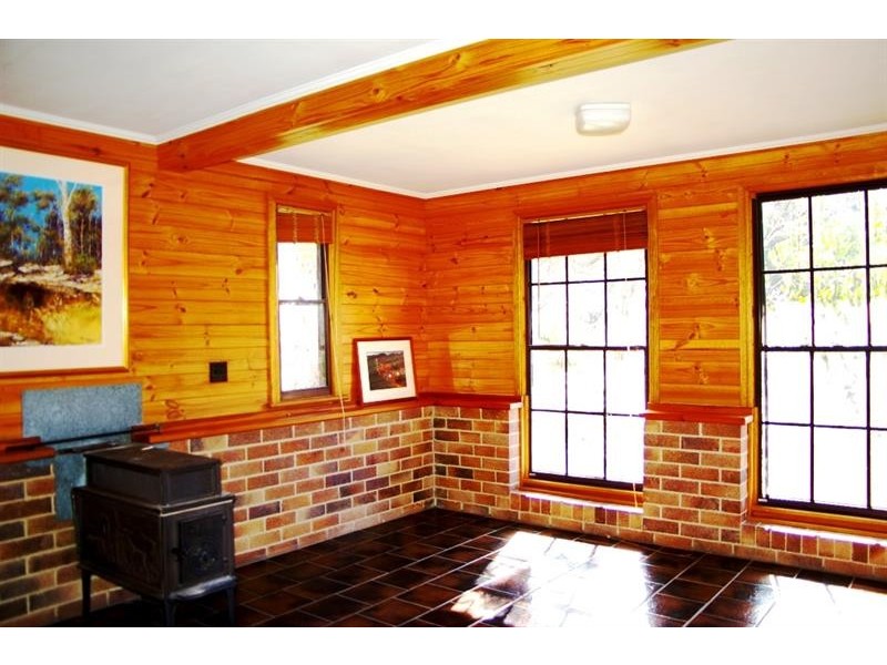 136 Kingstown Rd, Uralla NSW 2358