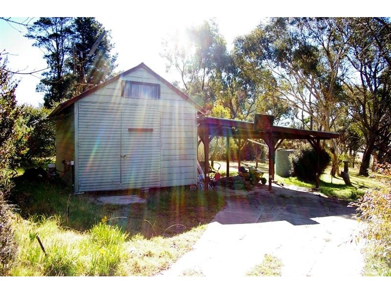 136 Kingstown Rd, Uralla NSW 2358