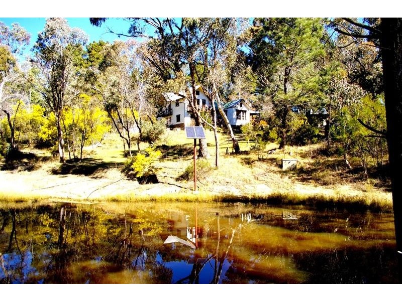 136 Kingstown Rd, Uralla NSW 2358