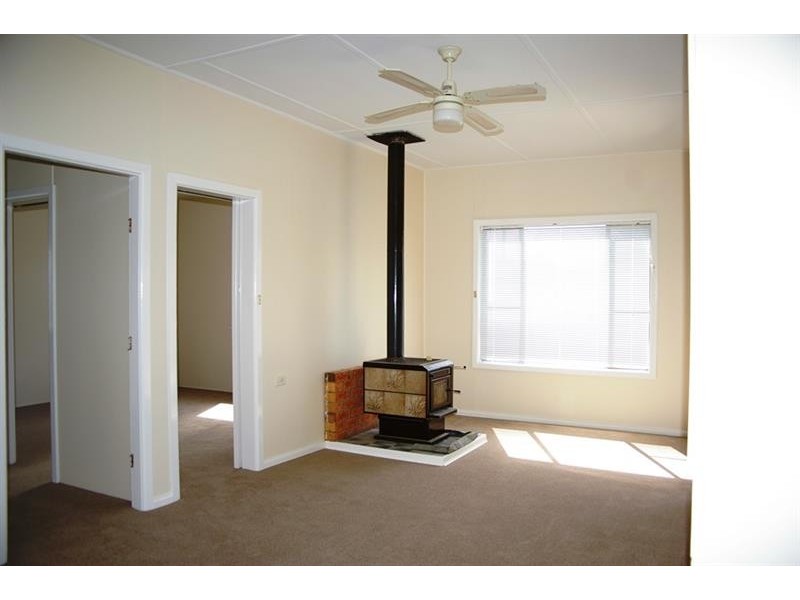 215N Pakington Street, Walcha NSW 2354