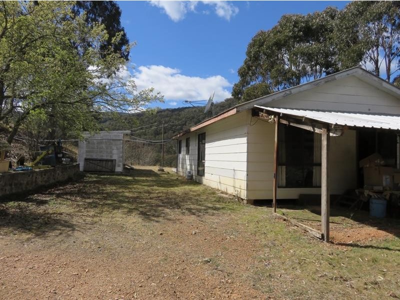 406 Shearers Road, Hanging Rock NSW 2340