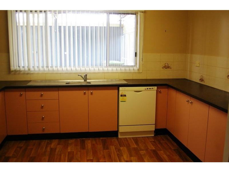 13 Mcmahon St, Uralla NSW 2358