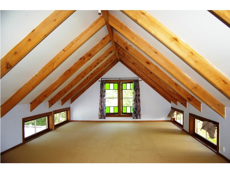 21 Elizabeth Avenue, Uralla NSW 2358