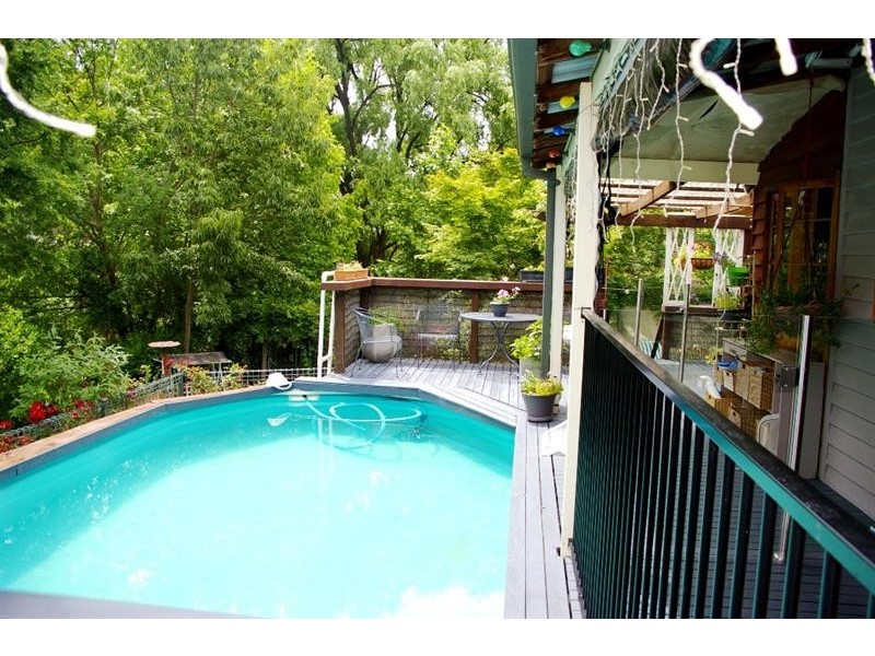 21 Elizabeth Avenue, Uralla NSW 2358