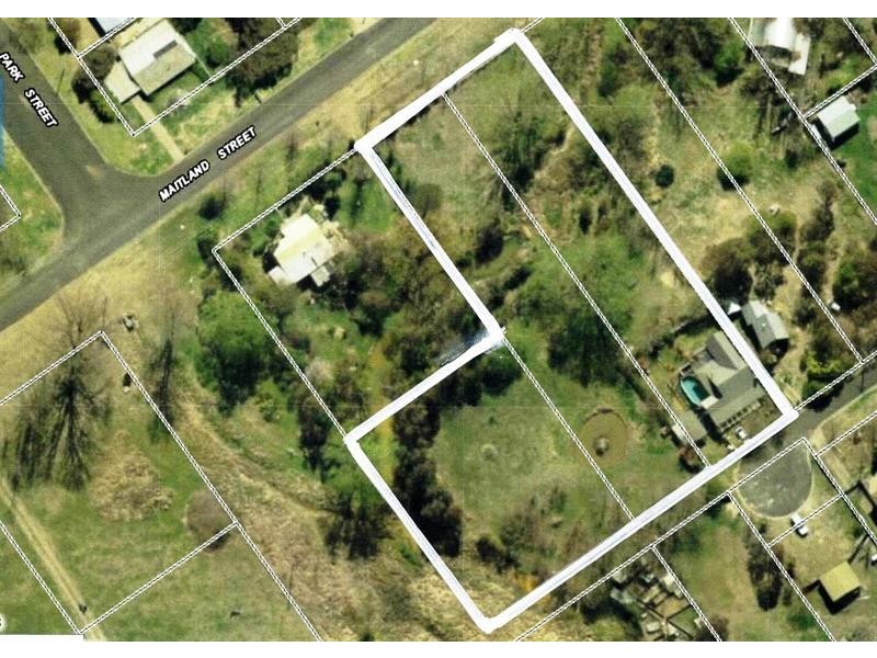 21 Elizabeth Avenue, Uralla NSW 2358