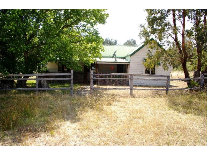 91 Bendemeer Road, Uralla NSW 2358